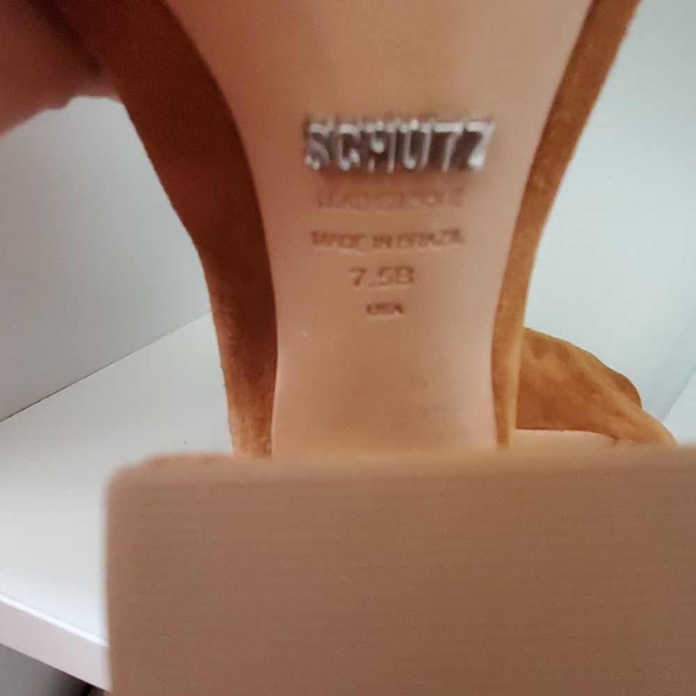 SCHUTZ - Picture 6 of 6